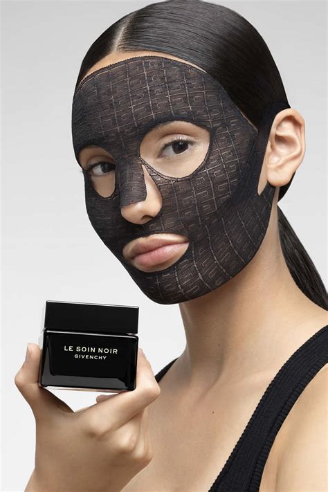 masque noir givenchy